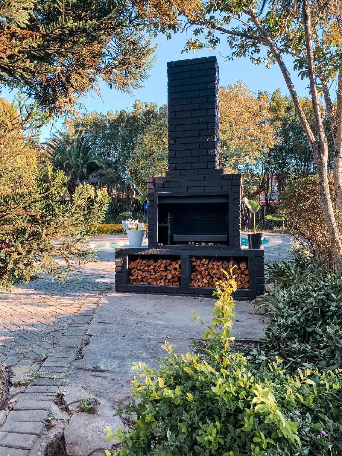 מטטה Ebony Lodge מראה חיצוני תמונה
